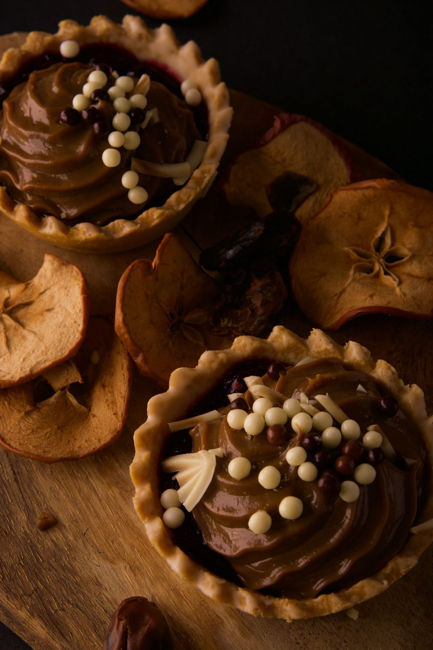 Cacao Mousse Tartlets with Apple Chips