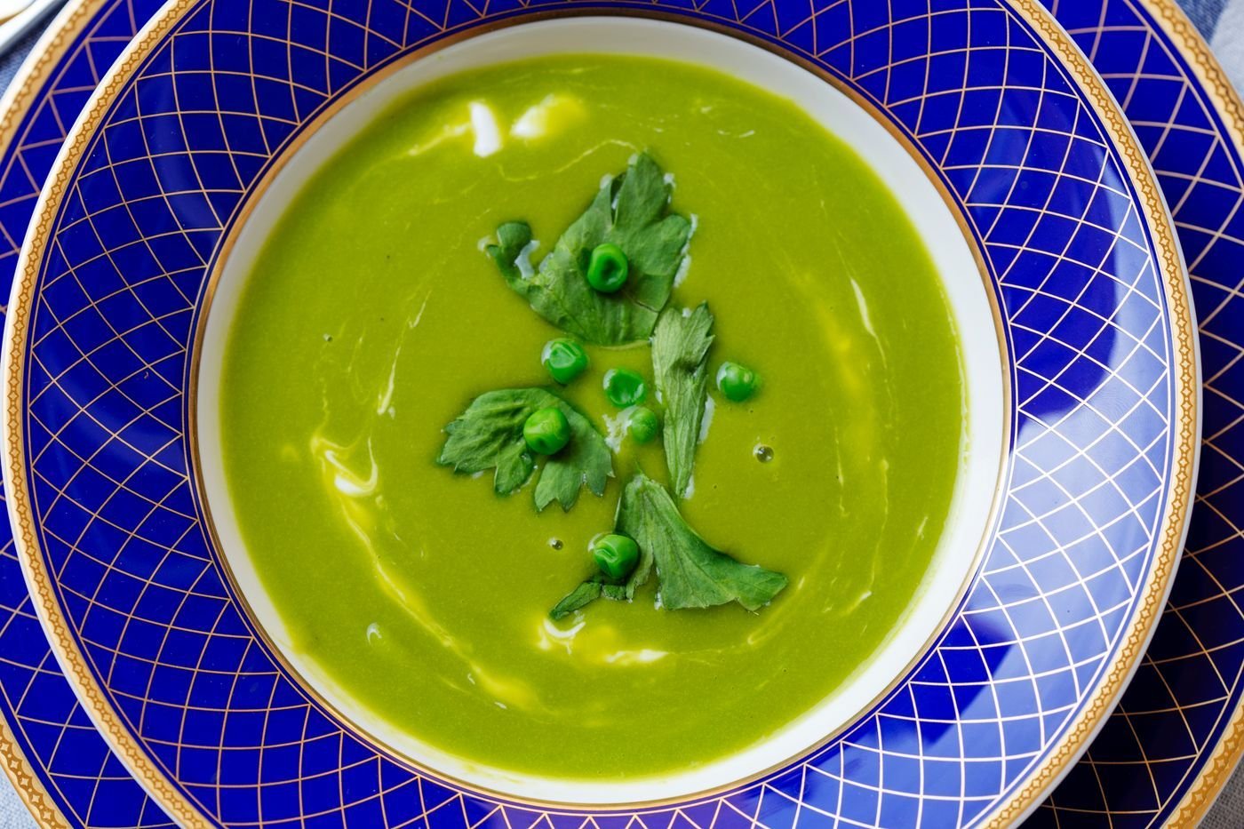 Thick Green Pea Soup with Whole Peas